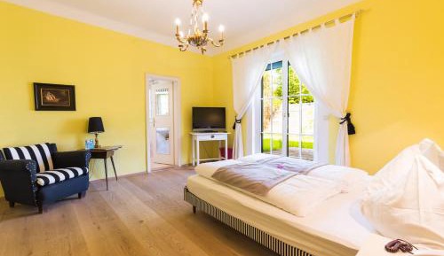Classic Double Room