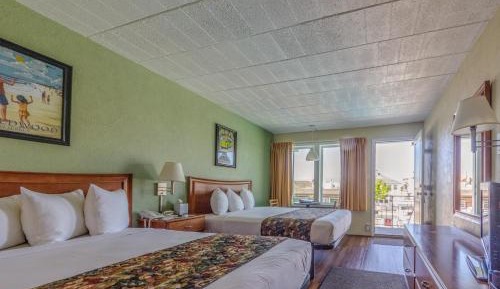 Double Room with Pool View