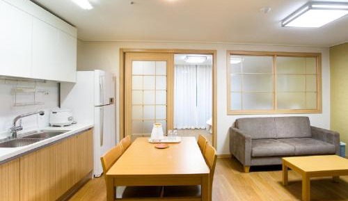 Maple Room
