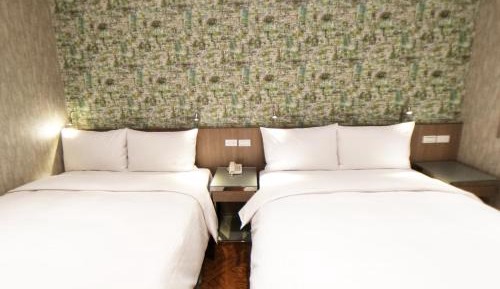 Standard Quadruple Room (No Window)