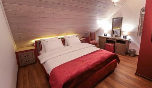 Deluxe Family Suite