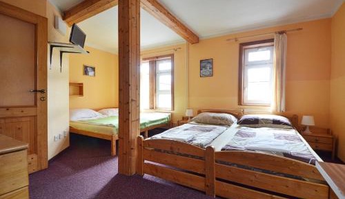 Standard Queen Room with Two Queen Beds