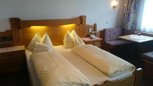 Large Double Room with Balcony