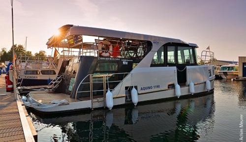 Boat - Aquino 1190