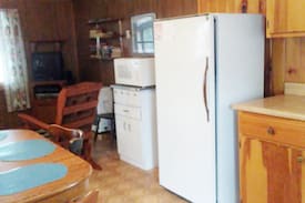 Northeast Somerset Cabin | THE PINK LADY