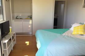 Cable Beach House | Kassim Vista Guest Room
