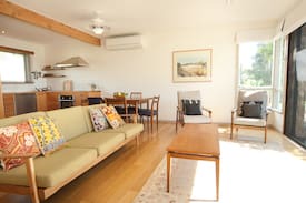 Shoreham House | #2 Classic Beach House. Sea views. Shoreham