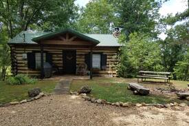 Lesterville Cabin | Black River Cozy Cabin