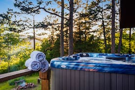 Jasper Cabin | Morwood House - Mountaintop of 15+ Private Acres