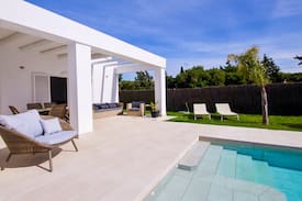 Los Canos de Meca Villa | CHALET ROMPEOLAS