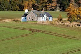 Murthly House | Cairnmuir Cottage - Romantic Hideaway sleeps 4