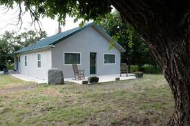Kiowa County Cabin | Krehbielhaus Wichita Mountains Southwest Oklahoma