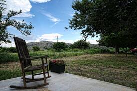 Kiowa County Cabin | Krehbielhaus Wichita Mountains Southwest Oklahoma