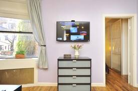 Central Park West Apartment | *ODYSSEY* Sunny 1 Bedroom Apt- Bright & Cheery!