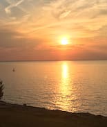 Sarnia Cabin | Humble Cottage by the lake-Brights Grove, ON