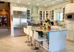 Aquebogue Bed & Breakfast | Victorville by the Sea Waterfront Mansion Sleep:45