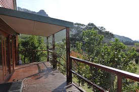 Slanghoek Cabin | Bains Kloof Cabin on the banks of the river