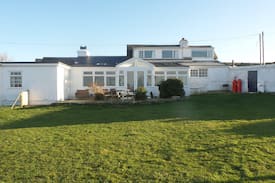 Cylch-Y-Garn Cabin | Rhos Y Pant Near Cemaes Bay sleeps 8