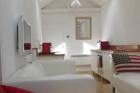 Buckhurst Hill Other | The summer house London