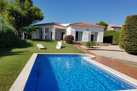 Calafat Villa | Encantador chalet con vistas al mar en Calafat
