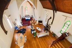 Guildford House | Villa Nova B&B retreat Couples or Family ESCAPE