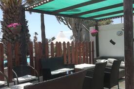 Costa Teguise Apartment | Suite pool costa Teguise, lanzarote.