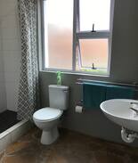 Quigney Beach Bed & Breakfast | The Caxton Lodge @ Quigney Beach