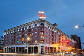 Historic Core Apartment | Broadway Palace Apartments
