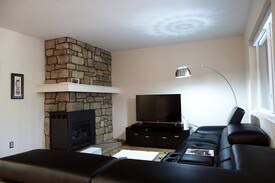 Gunbarrel Apartment | Lovely 2-bedroom Home in Quiet Neighborhood