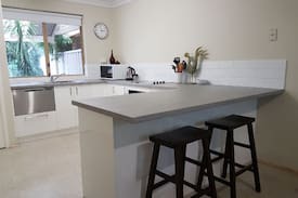 Australind Apartment | 3 bedroom family and pet friendly villa Australind