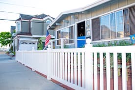 Balboa Island Cabin | MontValMar Cottage - Balboa Island/Newport Beach