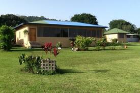 El Eden House | Lago de Yojoa, Honduras-Peaceful and beautiful