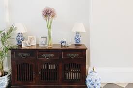 Frensham House | Boutique New Year's retreat in the countryside