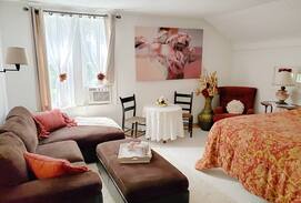 Montour Falls House | Wildwood Farm 3 Bedrooms ~ w/ living & dining room