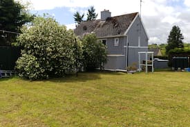 Bailieborough House | Summer House by Lake