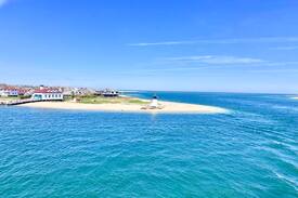 Nantucket Town House | EnjoyNantucket house and Jeep at downtown location
