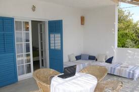 Milna House | Cozy two bedroom private house