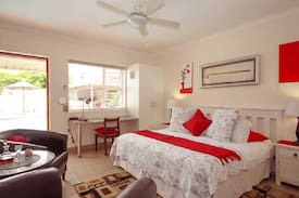 Summerstrand Bed & Breakfast | @47 Guest House