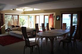 Beach Haven Villa | Waterfront Luxuary Accomodation