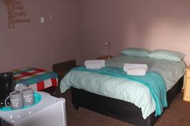 Keetmanshoop Bed & Breakfast | friendly staff and clean rooms
