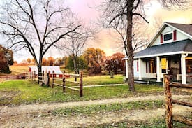 Caulfield Other | Lorland Country Retreat