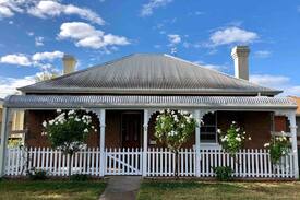 Bletchington House | Orange cottage 1880