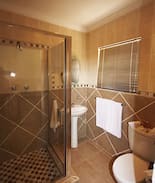 Summerstrand Bed & Breakfast | @47 Guest House
