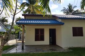 Puerto Bahia House | Casa cerca de la playa en Las Pascualas, Samana