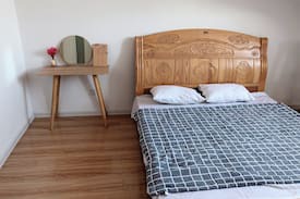 Qingdao Apartment | 胶州市香港路-宝丽金山水国际小区 远离喧嚣在这里安静的住几天，想想该静静地想的事情...