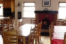 Malinmore Bed & Breakfast | Áras GCC 6-Person Family Room