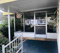 Leesburg Cabin | 1970’s Vintage Trailer @ Mid Floridia Lakes