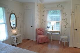Beaufort House | Private King Suite on Cat Island