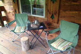 Soldiers Grove Cabin | Amish cabin on beautiful 40 acres