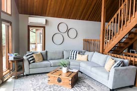 Bristol Hills Villa | Bristol Lights Lodge, the FLX Million Dollar View!